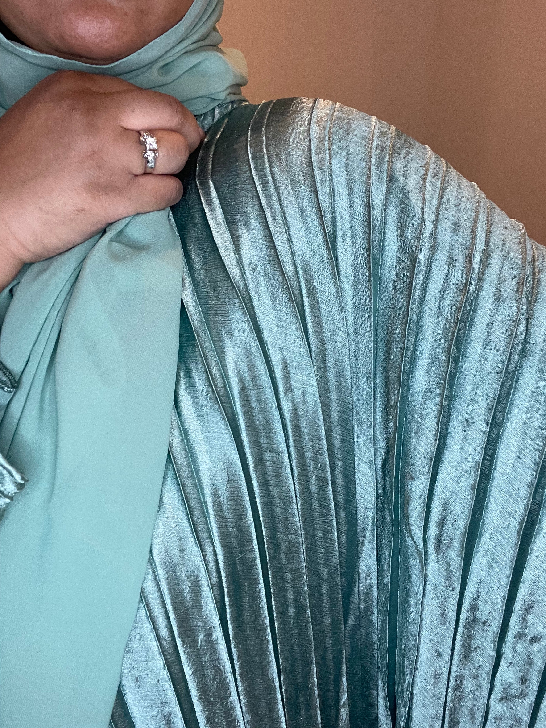 Nadira Crushed Satin Set